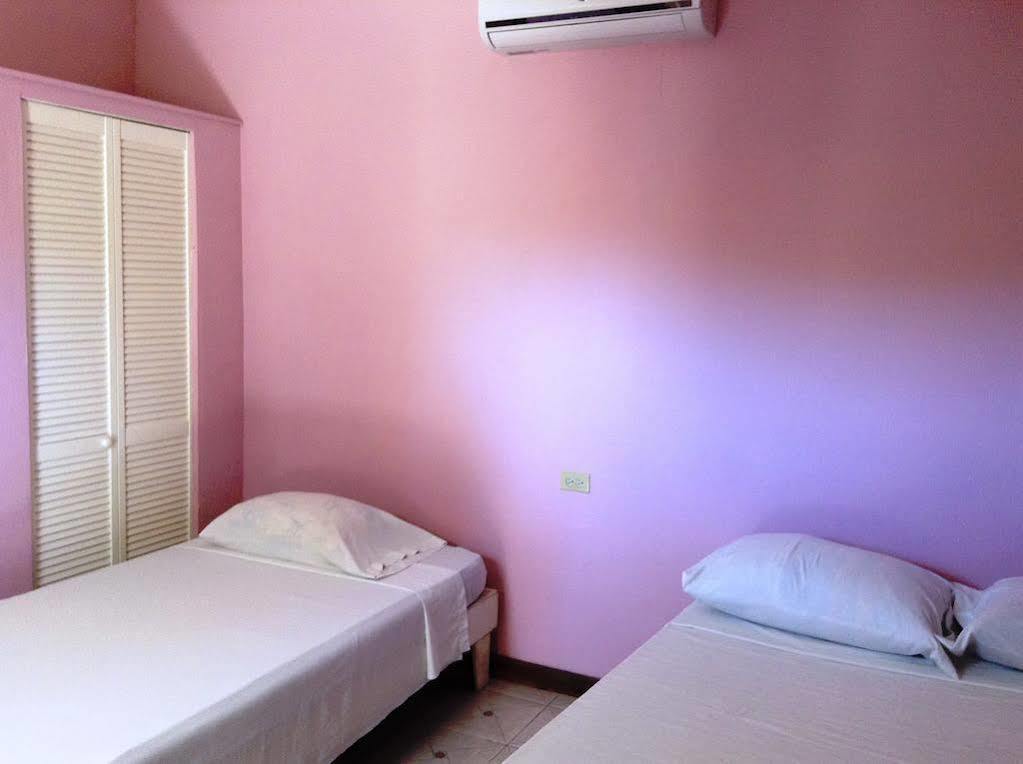 Roots Bamboo Beach Resort Negril Exterior foto