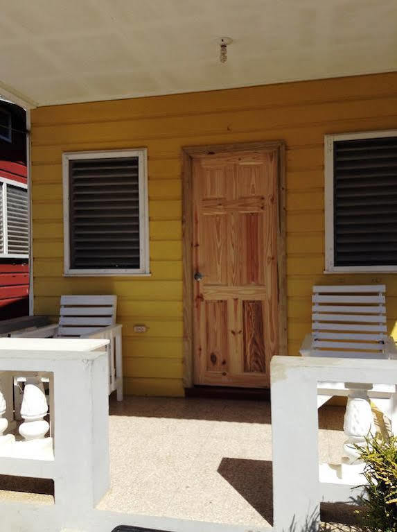 Roots Bamboo Beach Resort Negril Exterior foto